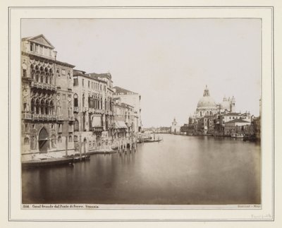 Utsikt över Canal Grande i Venedig med Santa Maria della Salute till höger av Giorgio Sommer