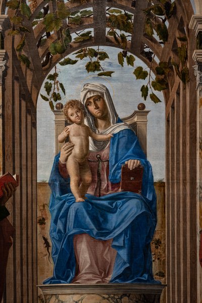 En tron på Madonna med Jesusbarnet mellan helgonen Jakob och Hieronymus, detalj av Giovanni Battista Cima da Conegliano