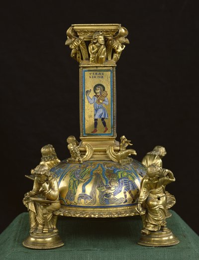 Bas av korset av St. Bertin, från Abbaye Saint-Bertin, ca 1180 (förgylld brons och champleve-emalj) (se även 204570, 232624 och 232839) av Godefroid de Huy