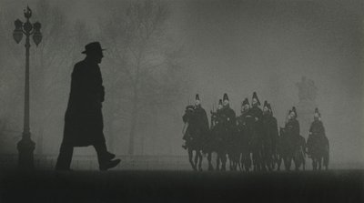Hästvakter i St James Park, London av Godfrey Macdominic