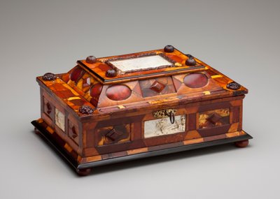 Hövligt bärnstensskrin, ca 1695 (bärnsten, elfenben, trä, glas, mässing och sammet) av Gottfried Wolffram