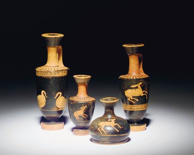 Attic rödfigur lekythos, sent 400-tal f.Kr., och miniatyr squat lekythos, 500-talet f.Kr. av Greek