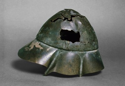 Hjälm av en "kompanjon kavallerist", boetisk, troligen 400-talet f.Kr. (brons) (se även 126299) av Greek