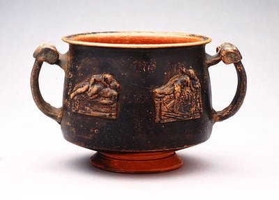 Kantharos med relief, funnen i Pergamon, ca 100 f.Kr. (keramik) av Greek