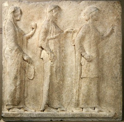 The Three Graces, relief från The Passage of the Theores, från Thasos, c.470 f.Kr. (marmor) av Greek