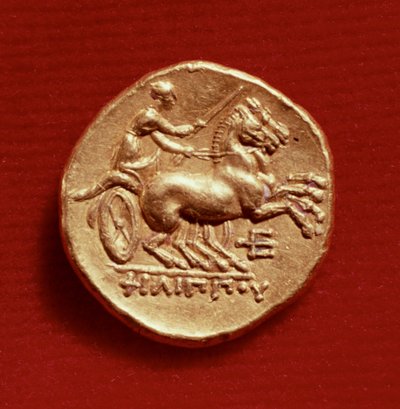 Baksidan av en stater av Filip II (382-336 f.Kr.) av Makedonien föreställande en vagnförare, 356-336 f.Kr. (guld) av Greek School