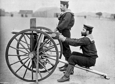 Royal Navy Maxim vapenövning på Whale Island, Portsmouth, Hampshire, 1896. av Gregory and Co