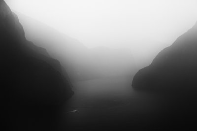 Misty Fjord Serenity av Gustav Davidsson