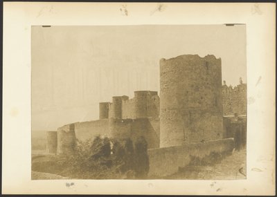 [Ramparts of Carcassone] av Gustave Le Gray