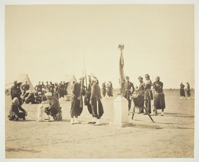Zouaveregementets höjda flagga, Camp de Châlons, 1857. av Gustave Le Gray