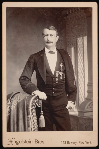 Porträtt av J. Watts John Watts De Peyster 1821-1907, före 1896. av Hagelstein Bros