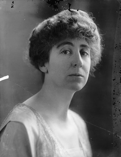 Jeanette Rankin, ca 1917 (s/v foto) av Harris & Ewing