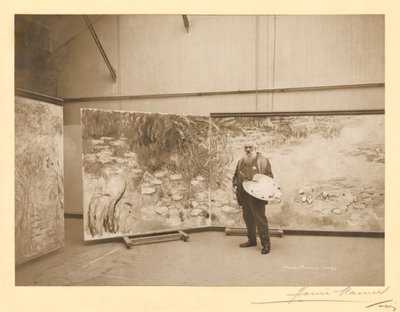 Claude Monet (1840-1926) framför sina målningar "Näckrosorna", i sin ateljé i Giverny av Henri Manuel