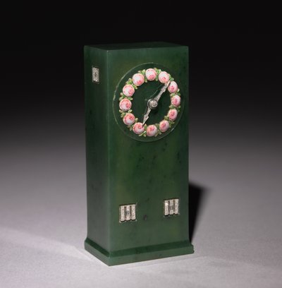 Klocka, firma av Peter Carl Fabergé (1846-1920), efter 1903 (jade, guld, emalj, diamanter) av Henrik Wigstrom