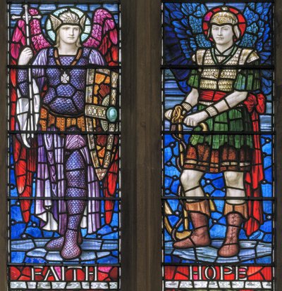 Yeovil, St John The Baptist, Lowndes & Drury, Henry Holiday, Faith & Hope, 1917-18 av Henry Holiday