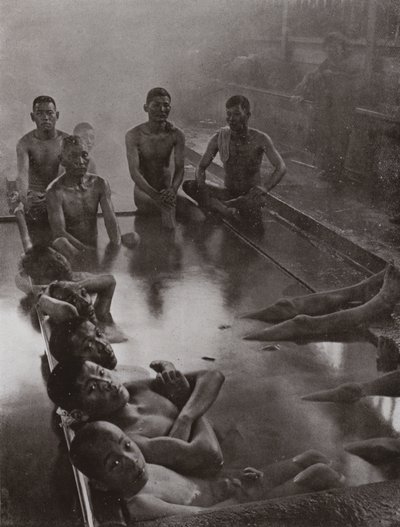 Ett offentligt bad i Kanawa (s/v foto) av Herbert Ponting