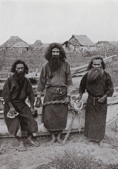 Happukonno, jägaren (i mitten) och två Ainu-fiskare (s/v foto) av Herbert Ponting