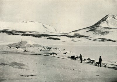 Meares och Demetri på Discovery Hut, 4 november 1911, 1913. av Herbert Ponting