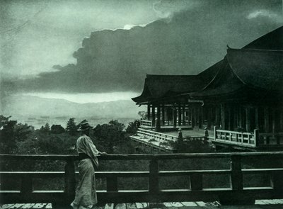 Månsken vid Kiyomizu-Dera, 1910. av Herbert Ponting