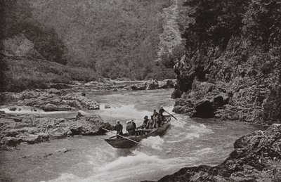 Fotografera forsarna i Katsura-gawa (s/v foto) av Herbert Ponting