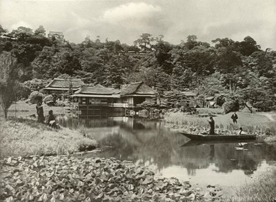 Ha-Kei-Tei Inn and Garden på Hikone, 1910. av Herbert Ponting