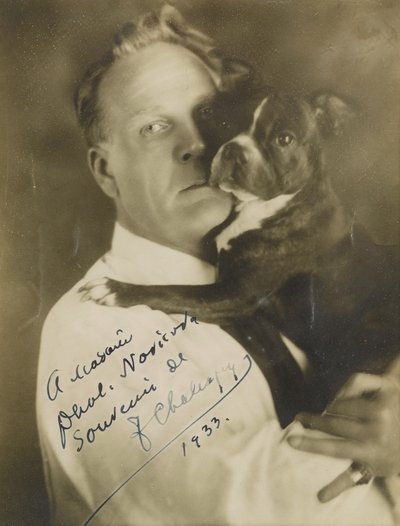 Porträtt av sångaren Feodor Ivanovich Chaliapin 1873-1938, ca. 1930. av Herman Mishkin