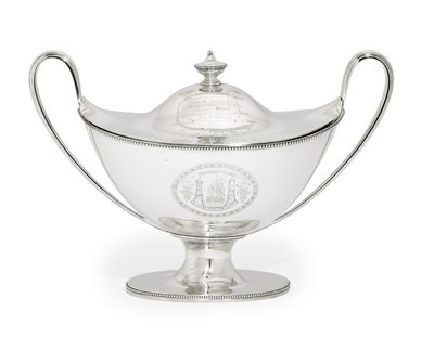 George III soppterrin och omslag, 1787 av Hester Bateman