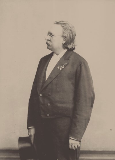 Porträtt av organisten och kompositören Edmund Kretschmer 1830-1908. av Höffert