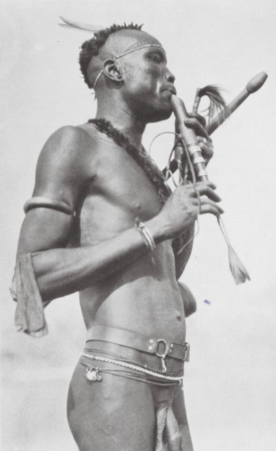 Centralafrikansk Njambara (svartvitt foto) av Hugo Adolf Bernatzik