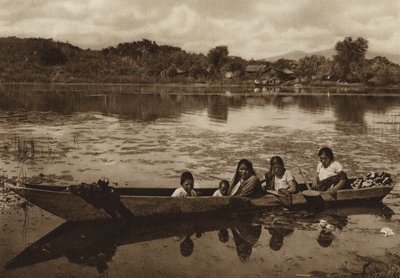Mexiko: Laguna de Patzcuaro (svartvitt foto) av Hugo Brehme