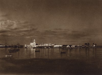 Mexiko: Panorama över hamnen i Vera Cruz med slottet San Juan (svartvitt foto) av Hugo Brehme
