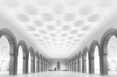 Den storslagna välvda hallen av Hussain Buhligaha