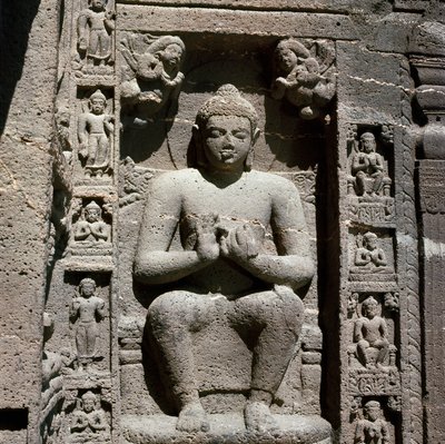 Buddha, snidad staty i grotta 19 av Indian School