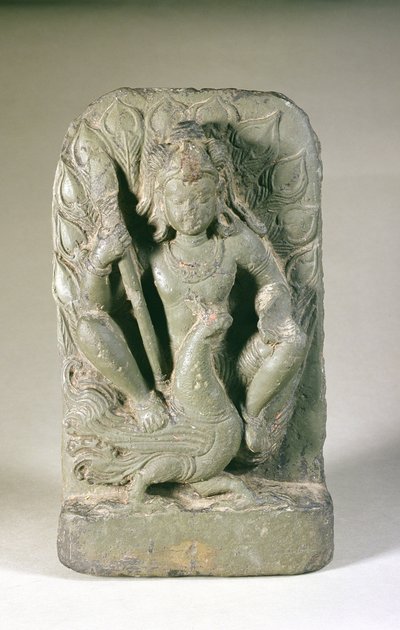 Figur av Skanda med sin påfågel, Punjab Hills (sandsten) av Indian School