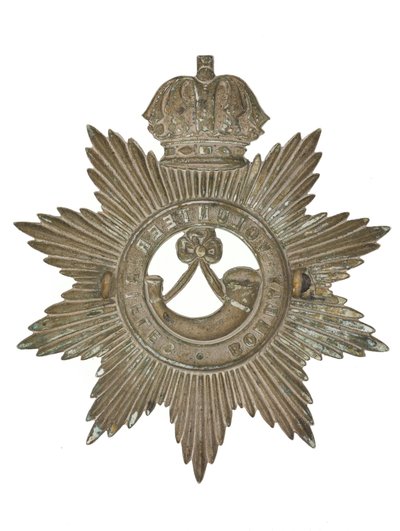 Hjälmmärke, Bombay Volunteer Rifles, 1877-1901 av Indian School