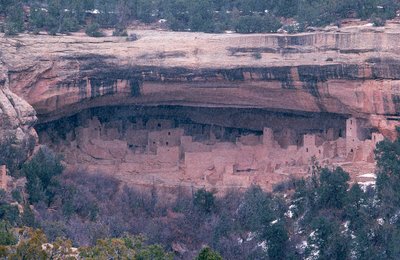 Cliff Palace i Mesa Verde National Park ligger i det sydvästra hörnet av... av Ira Block