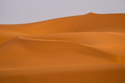 Sanddyner i Ergg Chebbi , Saharaöknen i Marocko, 2022 (foto) av Ira Block