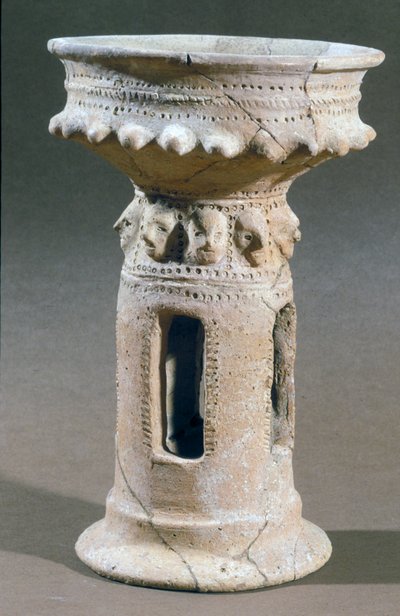 Rökelsebrännare som hittades i bergen nära Hebron, Israel, ca 9-800-talet f.Kr. av Iron Age