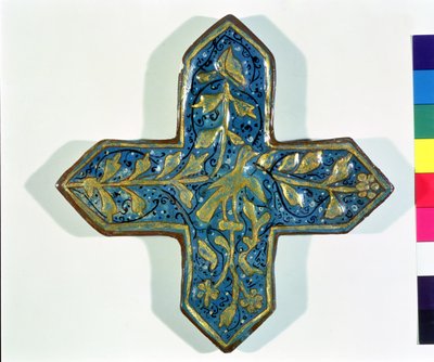 Korsformad överglaserad lövförgylld kakel i stil med Takht-e Solaiman, 1200-1300-tal (keramik) av Islamic School