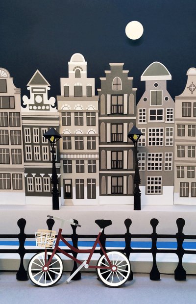 The City Sleeps, 2016 (papper) av Isobel Barber