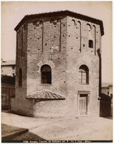 Baptistery of Neon eller Orthodox Baptistery, Ravenna, Emilia-Romagna, Italien, fotografi av Pietro Poppi, Bologna, ca 1900 av Italian Photographer
