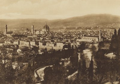 Firenze / Florens: Panorama över Florens sett från S Miniato al Monte (s/v foto) av Italian Photographer