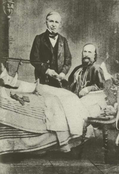 Garibaldi, skadad i strid, med sin läkare (s/v foto) av Italian Photographer