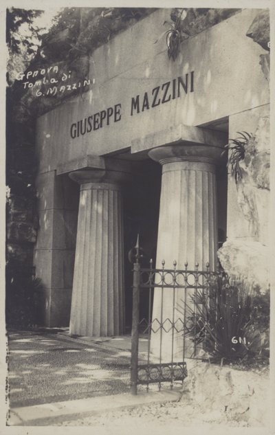 Genua, Giuseppe Mazzinis grav (s/v foto) av Italian Photographer