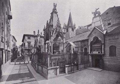 Italien: Verona, Scaligers grav (s/v foto) av Italian Photographer