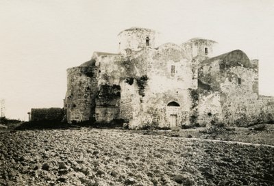 Klostret Agios Varnavas, Engomi, Cypern, fotografi av Camille Enlart, Paris av Italian Photographer