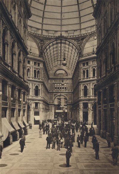 Neapel: Interno Galleria Umberto I (s/v foto) av Italian Photographer