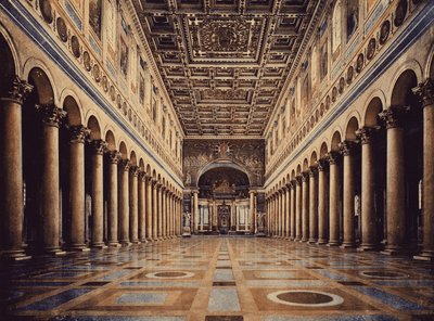 Rom / Rom: Basilikan St Paul, interiör (färgfoto) av Italian Photographer
