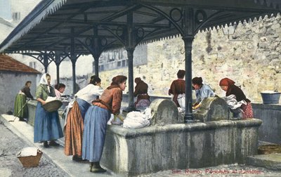 San Remo, Italien, kvinnor som tvättar kläder av Italian Photographer