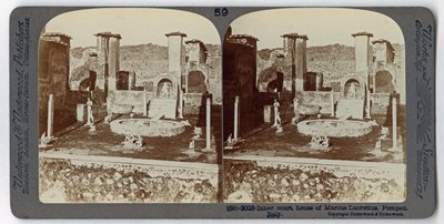 The House of Marcus Lucretius, Pompeii, från The Underwood Travel Library, 1895 (sepiafoto) av Italian Photographer